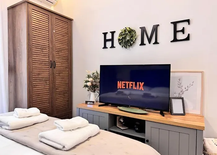 Evann's Luxury דירה לריסה